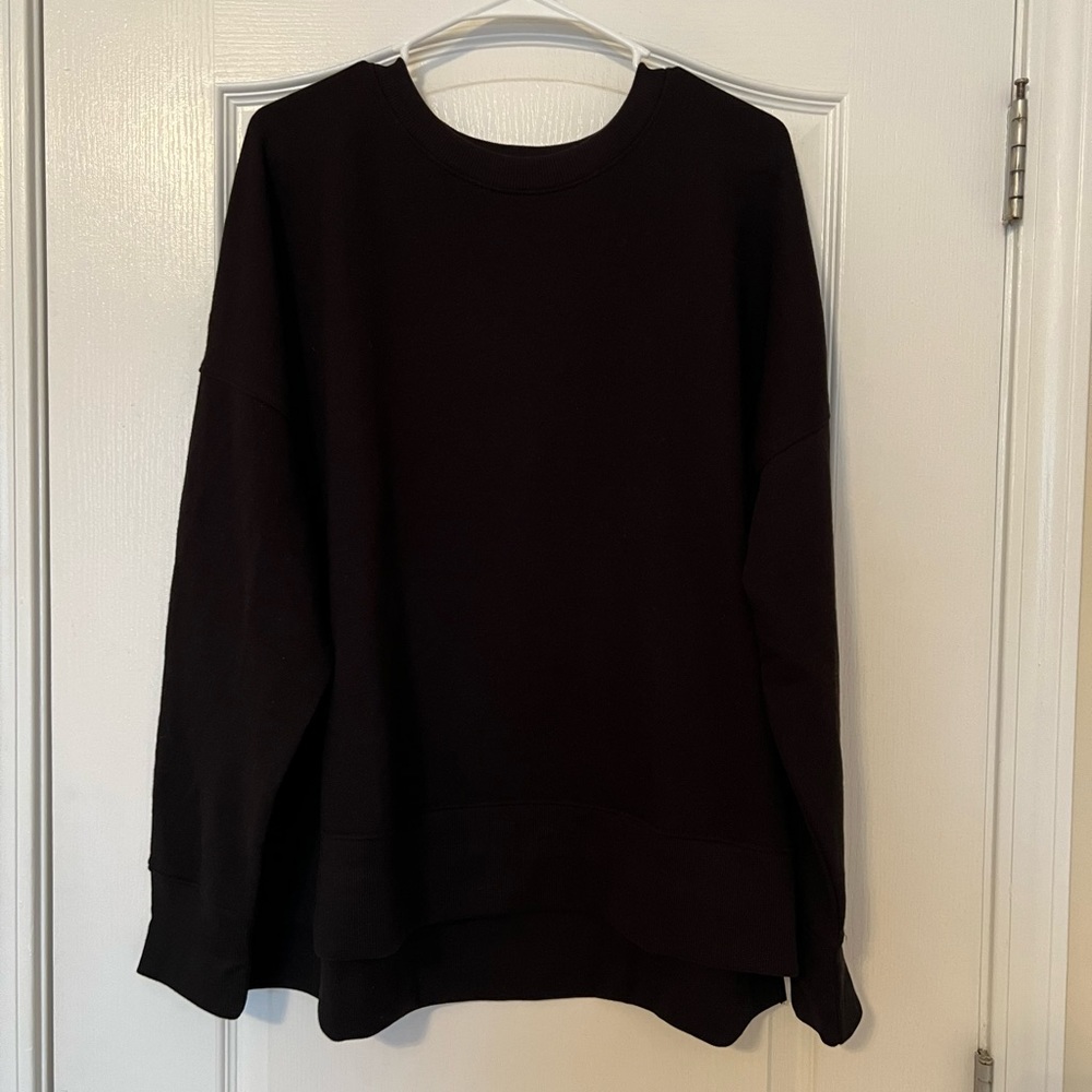 Black time and tru sweatshirt